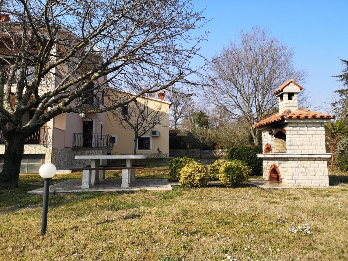 Apartment Poesia Poreč Dış mekan fotoğraf