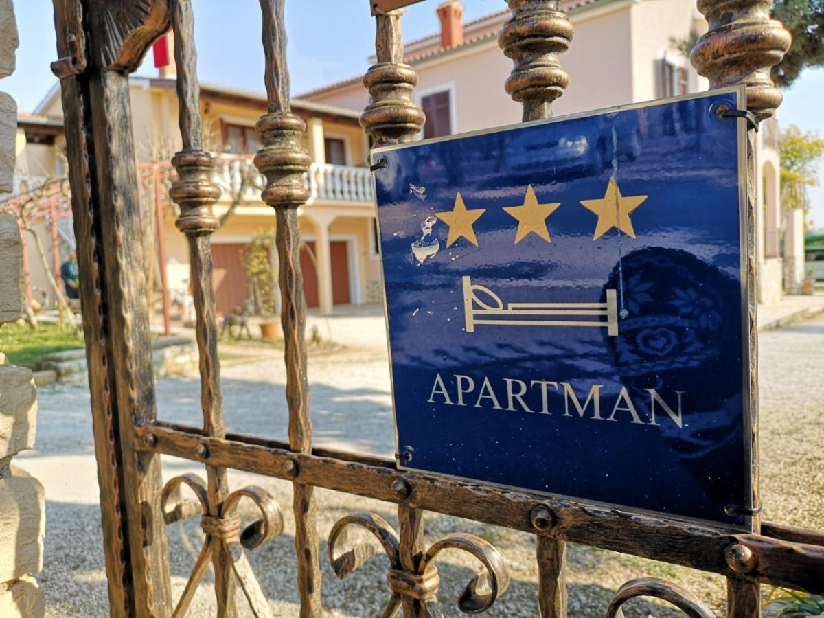 Apartment Poesia Poreč Dış mekan fotoğraf